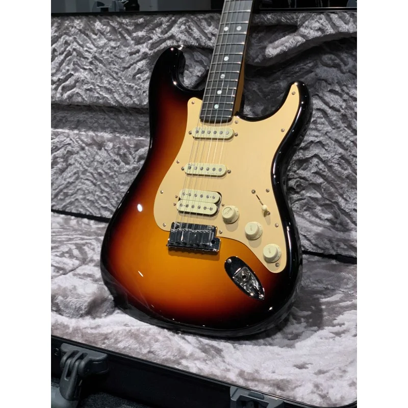 Satisfait Ou Remboursé OCCASION FENDER AM ULTRA II STRAT HSS EB UBST