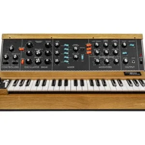 Must-Have Moog Minimoog Model D-08
