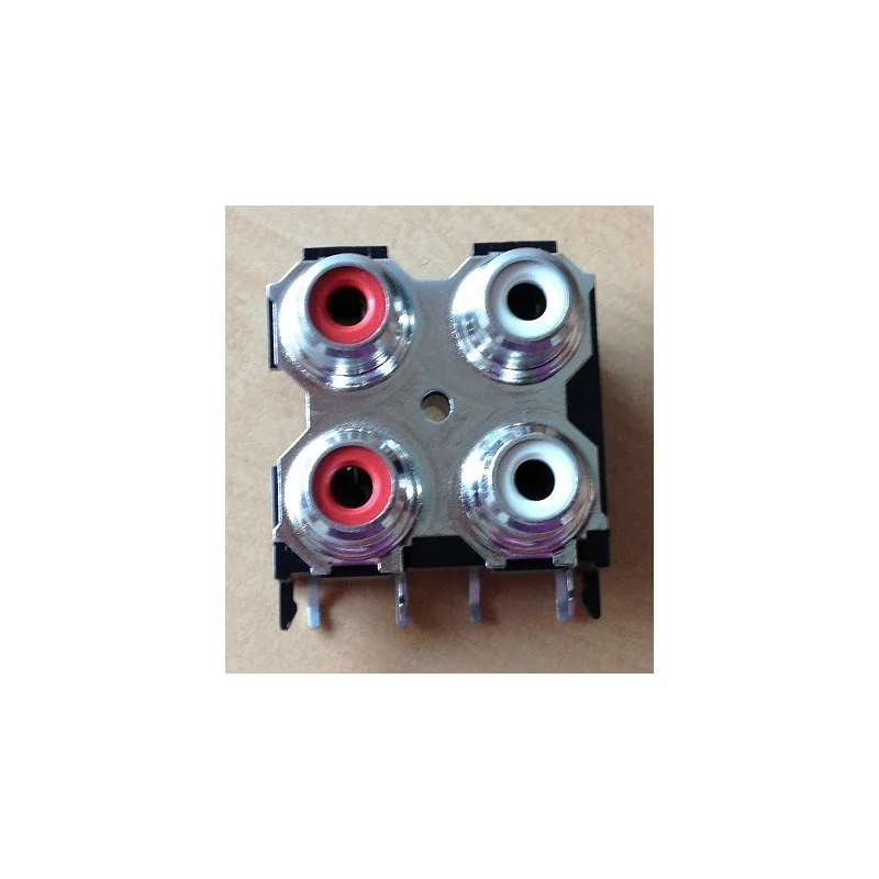 Offre Du Jour CONNECTEUR / BORNIER 4 RCA FEMELLE POUR CIRCUIT IMPRIME (70100)